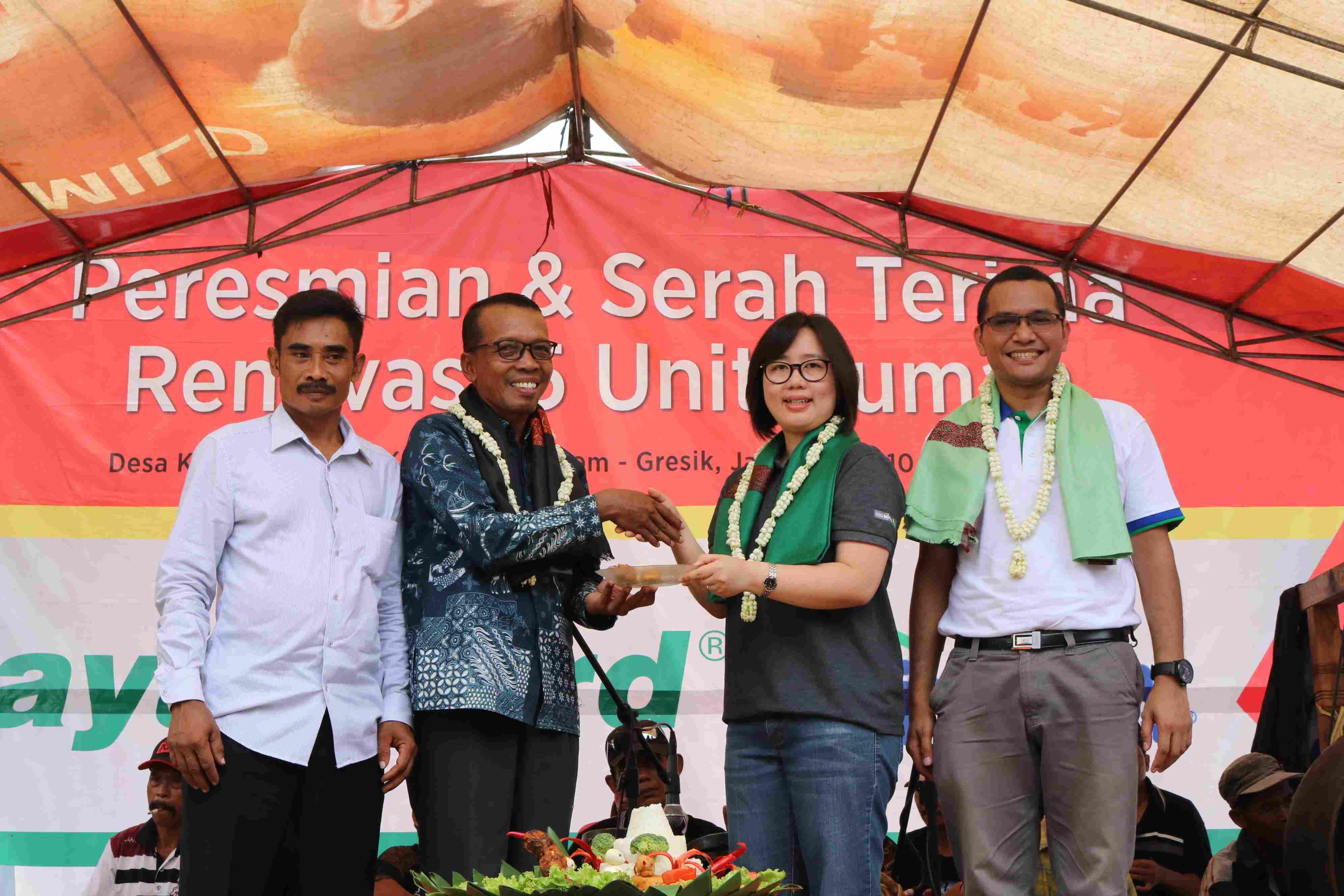 Tumpeng seremonial serah terima